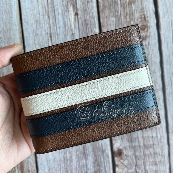 NWT Coach Slim Billfold Leather Wallet - Picture 1 of 4